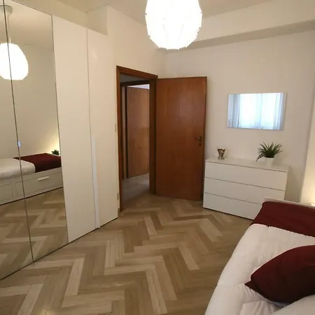 Ca Buranella Apartment *